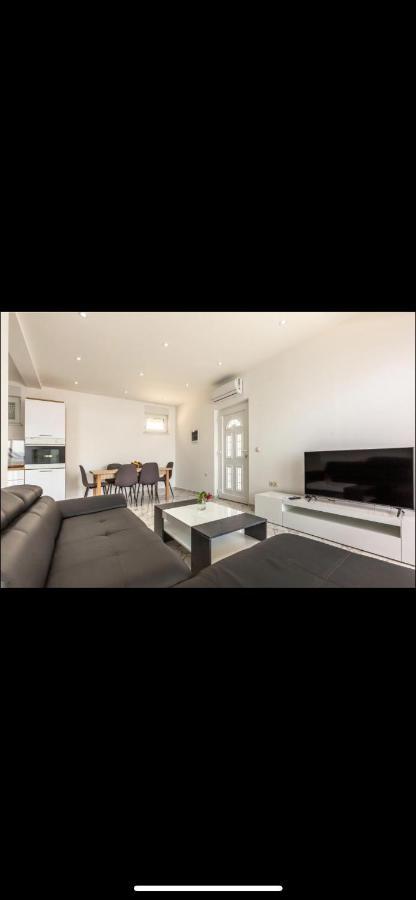 Apartments Arijan30 Čelina Eksteriør bilde